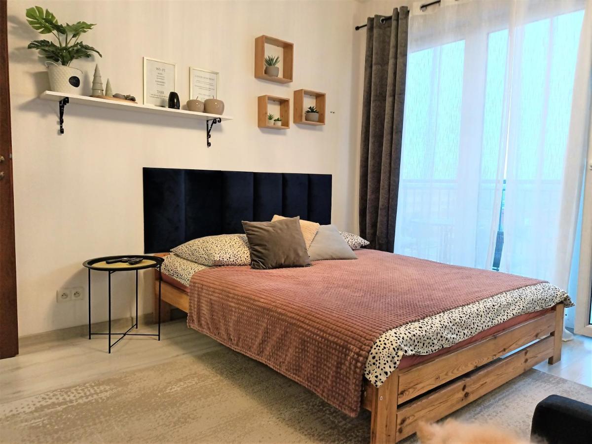 2-Room Apartment Nowy Dwór Mazowiecki Extérieur photo